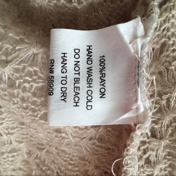 Chelsea & Violet sheer 2/4 sleeve sweater - Picture 6 of 6